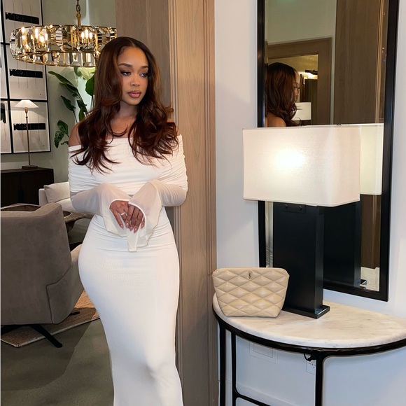 Meshki Ivory Long Sleeve Dress - Picture 6 of 6